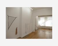 "Voir que ça tient" - "Seeing that it holds" - exhibition vue