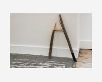 "un A pour ecouter si c'est vrai" - "an A to listen if it's true", 2025 - wood, paint - 56  x 33,5 x 30 cm