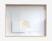 "Sans titre" 2000-2012 - crayon et aquarelle jaune sur papier, 5 épingles, encadré, dimensions: 40 x 50cm